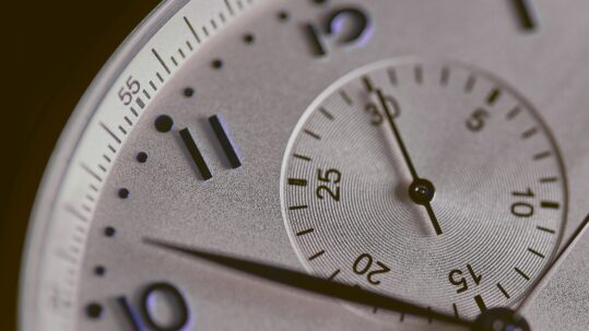 Personne en train de dépasser sa durée maximale de travail