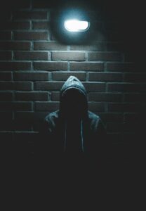 Auteur seulement tenu de réparer un préjudice moral, lequel est irréfragablement présumé.