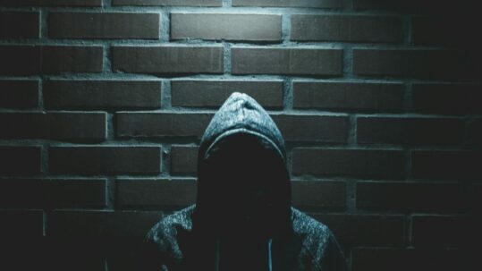 Auteur seulement tenu de réparer un préjudice moral, lequel est irréfragablement présumé.