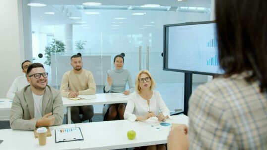 Le non-respect par l'employeur de son obligation de formation n'ouvre droit à réparation que sous réserve de la démonstration d'un préjudice par le salarié